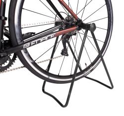 Force Stojan na vystavení kol na zadní osu, černý