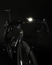 Force Svetlo predné ALERT 350LM USB, čierne