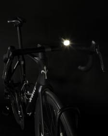 Force Svetlo predné SHARK 500LM USB, čierne