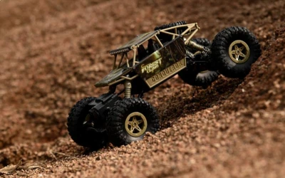 FOREST CLIMB conqueror 4x4 1:18 FOREST CLIMB conqueror 4x4 1:18