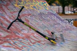 Raven Evo Slick NeoChrome 100mm freestyle koloběžka