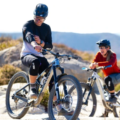 G-Form Terra Knee Guard