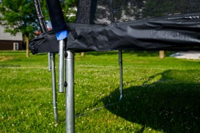 G21 Trampolína SpaceJump, 305 cm, černá, s ochrannou sítí + schůdky zdarma