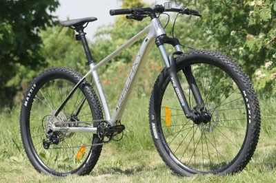 Galaxy Skylab 3.0 Stříbrné horské kolo + sleva 1500,- na příslušenství