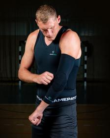 GAMEPATCH PADDED ARM SLEEVE BLACK