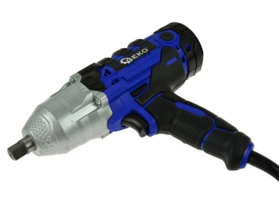 GEKO Elektrický rázový utahovák 1/2[34] 720 Nm, 450W, s příslušenstvím