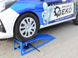 GEKO Nájezdová rampa s hydraulickým zvedákem 2t, 1ks GEKO