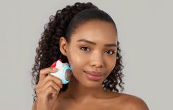 Geske HK000001ST01 starlight obličejový masážní přístroj s teplou a studenou funkcí 8v1 s aplikací