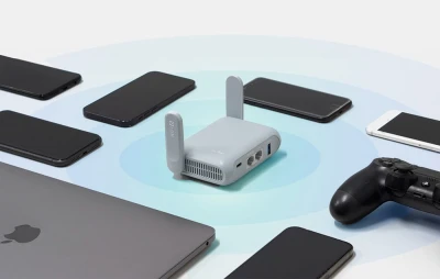 GL.iNet Beryl AX GL-MT3000 světle šedý Wi-Fi 6 router