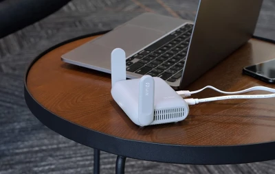 GL.iNet Beryl AX GL-MT3000 světle šedý Wi-Fi 6 router