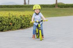 Globber Scooter odrážedlo GO BIKE ELITE DUO- LIME GREEN