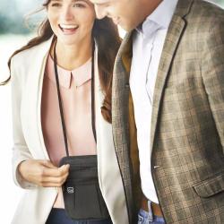 Go Travel skrytá kapsa na krk Classic Passport Pouch liquorice black