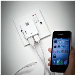 Go Travel USB nabíječka s micro USB a konektorem pro UK