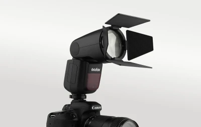 Godox V1 TTL černý blesk pro Olympus