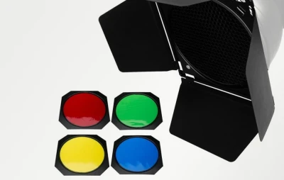 Godox BD-04 sada clonek s mřížkou a barevnými filtry pro 7palcové reflektory