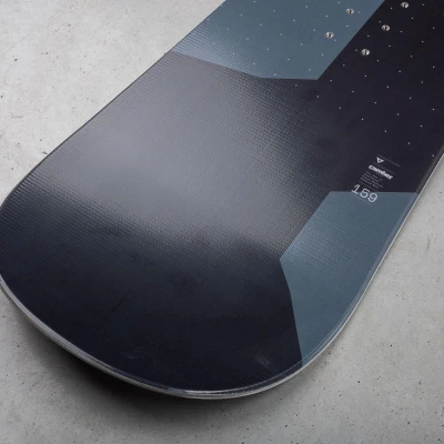 Gravity Adventure 24/25 snowboard + Raven Fastec FT360 black snowboardové vázání