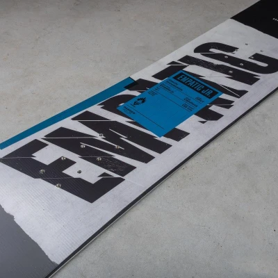 Gravity Empatic Jr 23/24 dětský snowboard + sleva 200,- na příslušenství