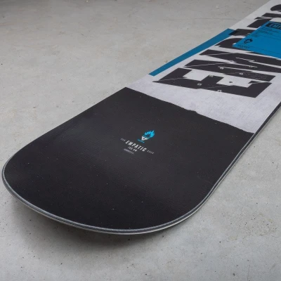 Gravity Empatic Jr 23/24 dětský snowboard + Gravity Cosmo vázání