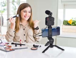 Grundig Selfie studio s osvětlením a tripod
