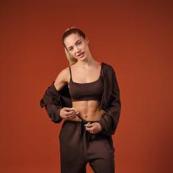 GymBeam Bezešvá sportovní podprsenka NEO Mocha