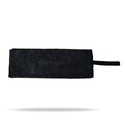 GymBeam Sportovní ručník z mikrovlákna Medium Black