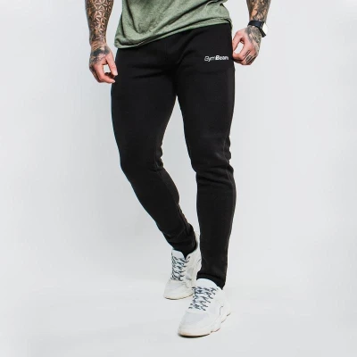 GymBeam Tepláky Slimfit Black POUZE M (VÝPRODEJ)