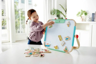 Hape DŘEVO Vozidla magnetická set 30ks magnetky (dřevěná hračka)