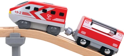 Hape Lokomotiva Intercity červená vláček na baterie plast