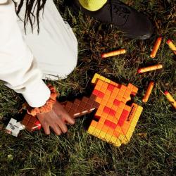 Hasbro NERF Minecraft Firebrand set blaster sekera + 6 šipek Elite