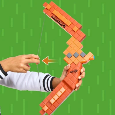 Hasbro NERF Minecraft luk + 8 nábojů