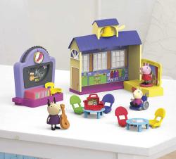 Hasbro Peppa Pig Peppinina školka herní set 2 figurky s doplňky na baterie Zvuk