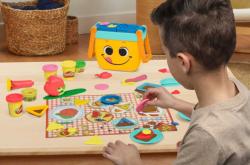 Hasbro PLAY-DOH Modelína kreativní set s nástroji v piknikovém koši