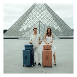 Heys Luxe L Trunk Navy kufr + kosmetická taštička zdarma