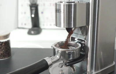 HiBREW G7 bílý elektrický mlýnek na kávu