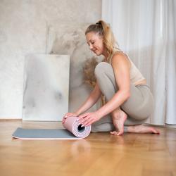 HMS Podložka na jogu YM10 svetloružová