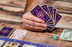 HRA ALL-IN: Všechno nebo víc karetní (společenská hra)