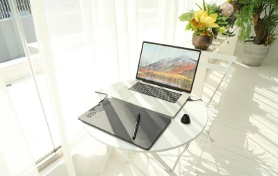 Huion Grafický tablet HS610