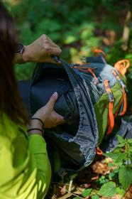 Husky Scape 38l zelený turistický batoh