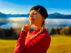 Husky Merhat 5 čierna dámska merino čiapka