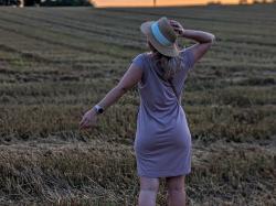 Husky Dot L beige dámské šaty