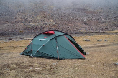 Husky Extreme Fighter 3-4 zelený stan + sleva 1000,- na příslušenství