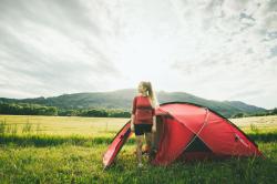 Husky Felen 2-3 červený expediční stan pro dvě osoby + sleva 1000,- na příslušenství
