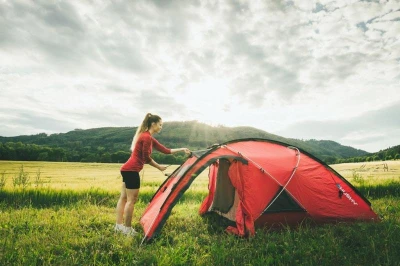 Husky Felen 2-3 zelená expediční stan pro dvě osoby + sleva 400,- na příslušenství
