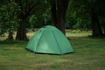 Husky Beast 3 dark green lehký turistický stan pro 3 osoby