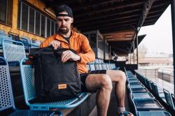 Husky Moper 28l black městský batoh