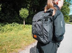 Husky Moper 28l black městský batoh