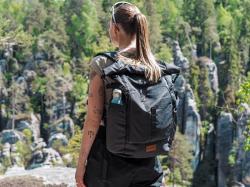 Husky Moper 28l black městský batoh