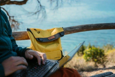 Husky Office Robber 25l yellow batoh