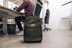 Husky Office Sofer 30l khaki batoh