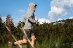 Husky Anara M black pánska mikina s kapucňou